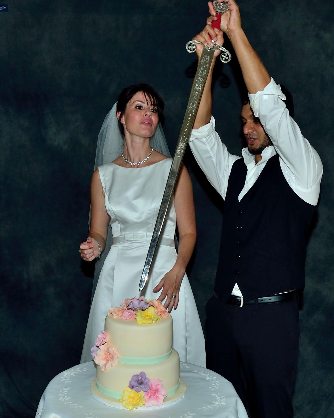EV12_J&G_1WED_360.jpg